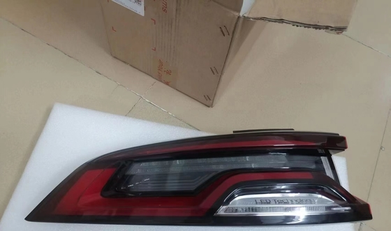Luce posteriore a LED della vettura che passa attraverso la luce posteriore centrale per BYD TANG EV DMI