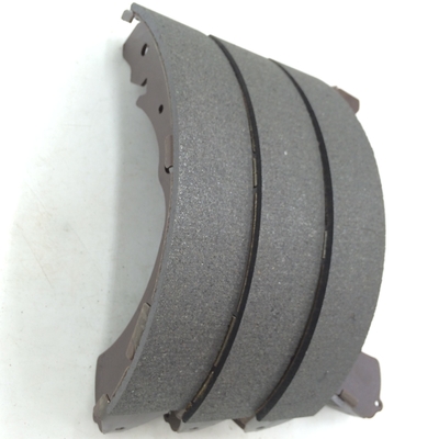 Pad di freno posteriore in ceramica di carbonio altamente raccomandati per la riparazione e la sostituzione di auto