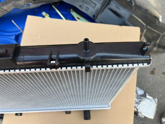 Serbatoio del radiatore automatico per Great Wall Haval H3 H5 H6 H8 H9 Garanzia e prestazioni