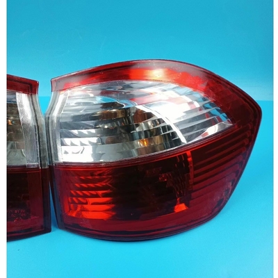 Lampade posteriori in plastica a LED per BYD S6 Risoluzioni di illuminazione esterna e interna in rosso e bianco