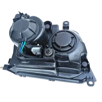 Assemblaggio del proiettore Weihu F1 con materiale originale e luce di nebbia del proiettore