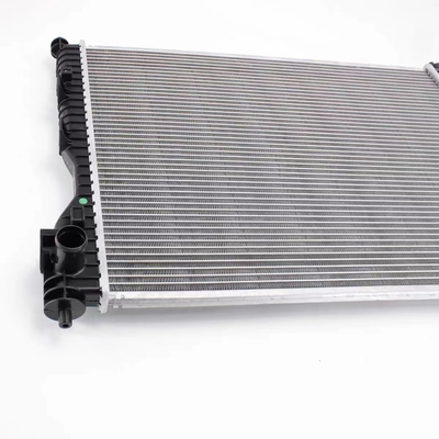 2022-2023 Great Wall Haval H6 M6 Assemblaggio del radiatore del serbatoio dell'acqua per i clienti finali