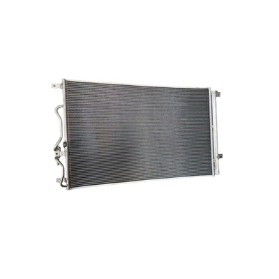 8105100XKQ00A Condensatore di aria condizionata per auto per il sistema HAVAL F7 della Grande Muraglia
