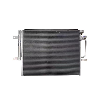 Changan CS75 PLUS Assemblaggio condensatore Radiatore climatizzatore ad alta durata